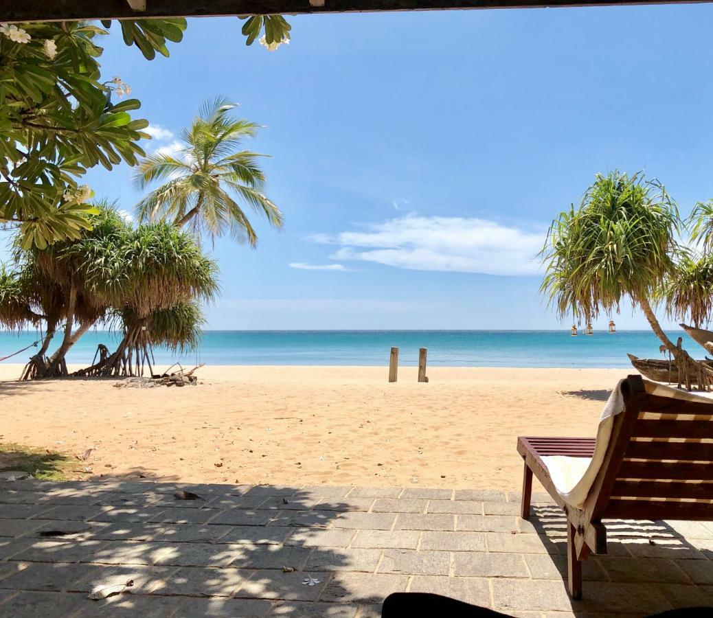 Moon Isle Beach Bungalow Nilaveli Eksteriør bilde